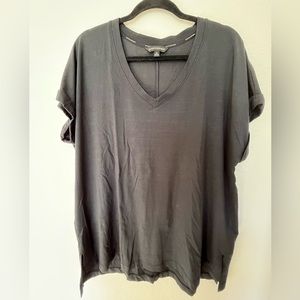 Banana Repuplic v neck roll sleeve tee shirt casual top